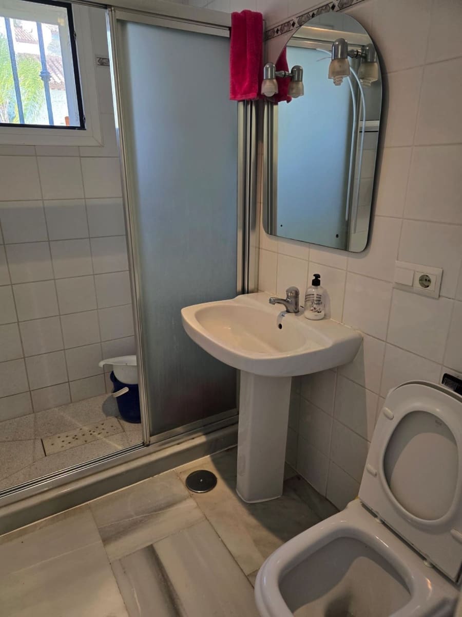 1 sovrum Lägenhet till salu i El Paraiso - 297 000 € (Ref: 9738816)