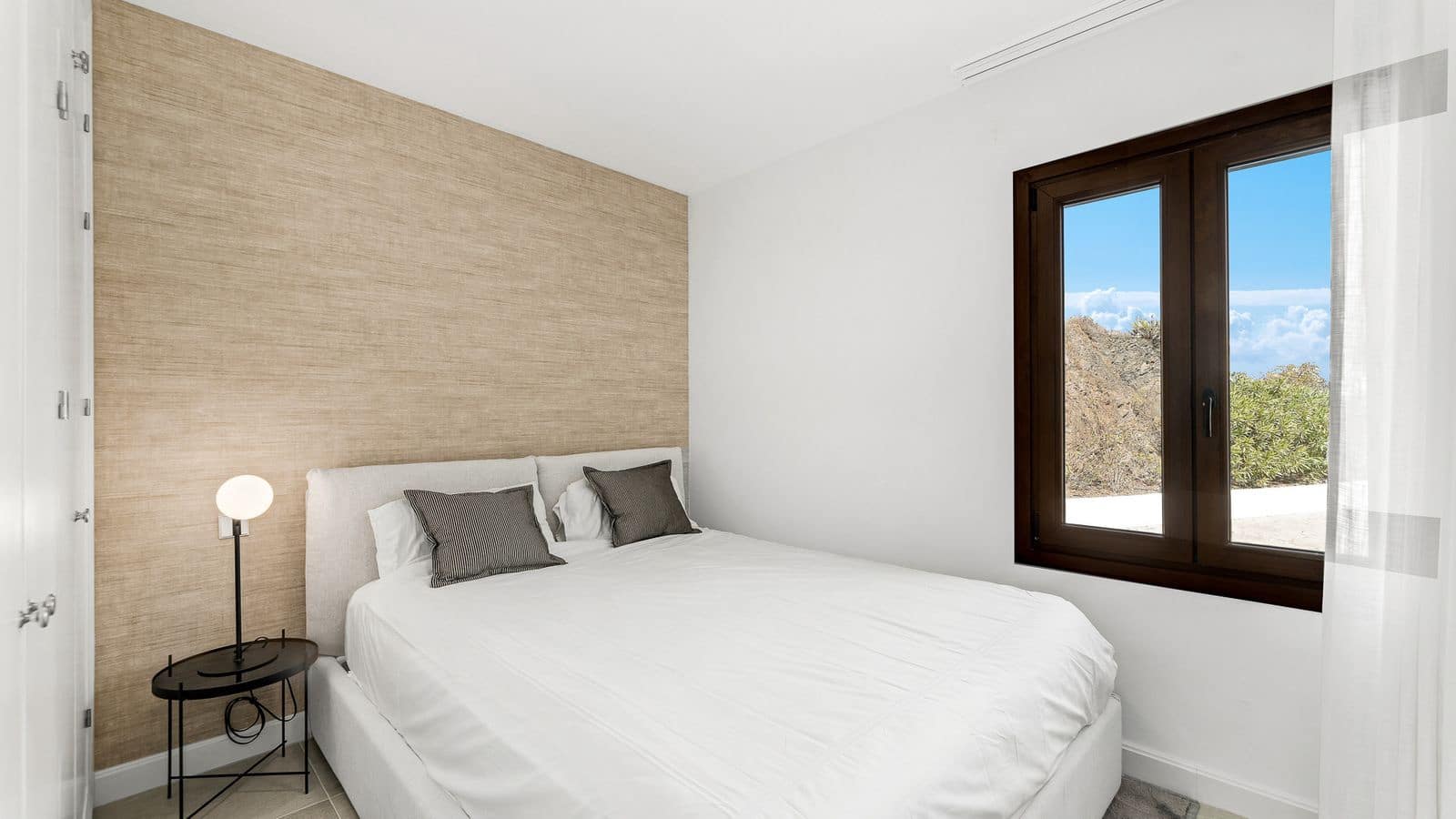 5 camera da letto Villa in vendita in New Golden Mile - 2.195.000 € (Rif: 9738817)