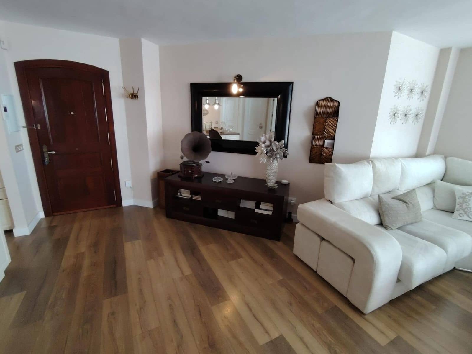 2 bedroom Apartment for sale in Benalmadena - € 800,000 (Ref: 9738821)