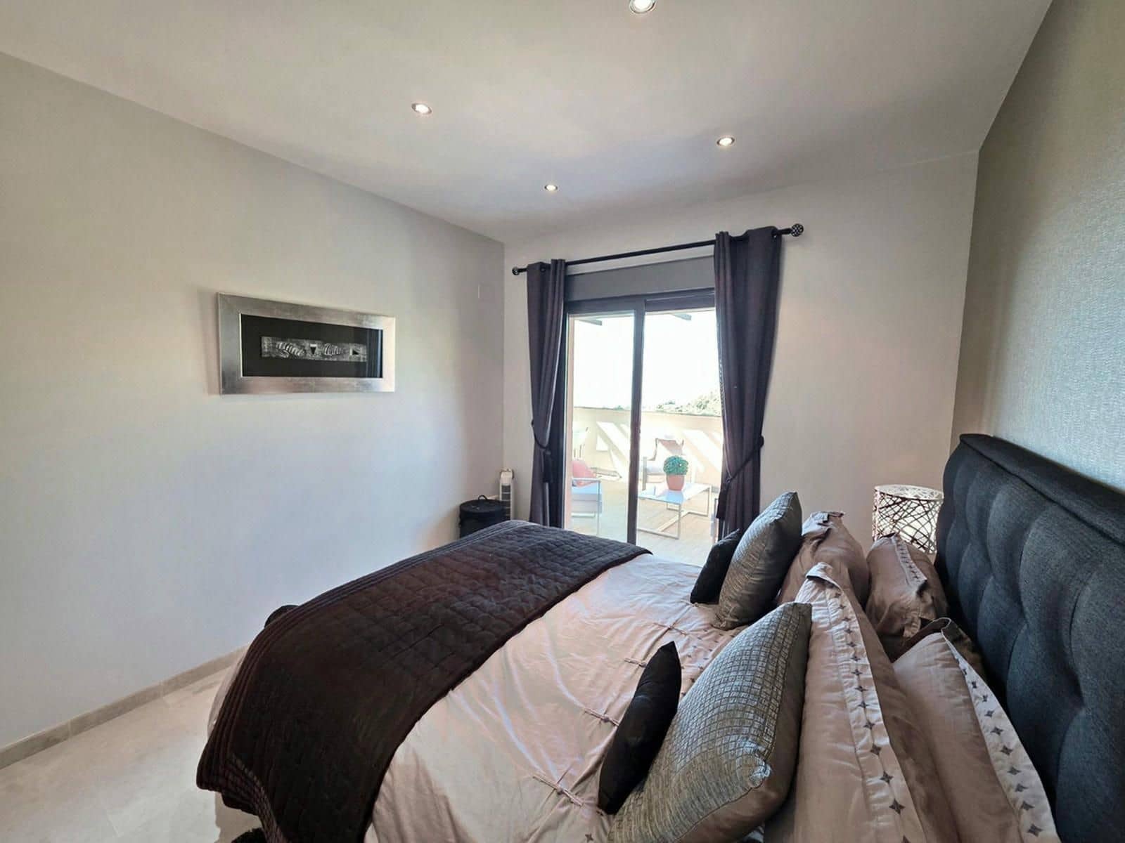 2 bedroom Penthouse for sale in Punta de la Chullera - € 325,000 (Ref: 9738825)