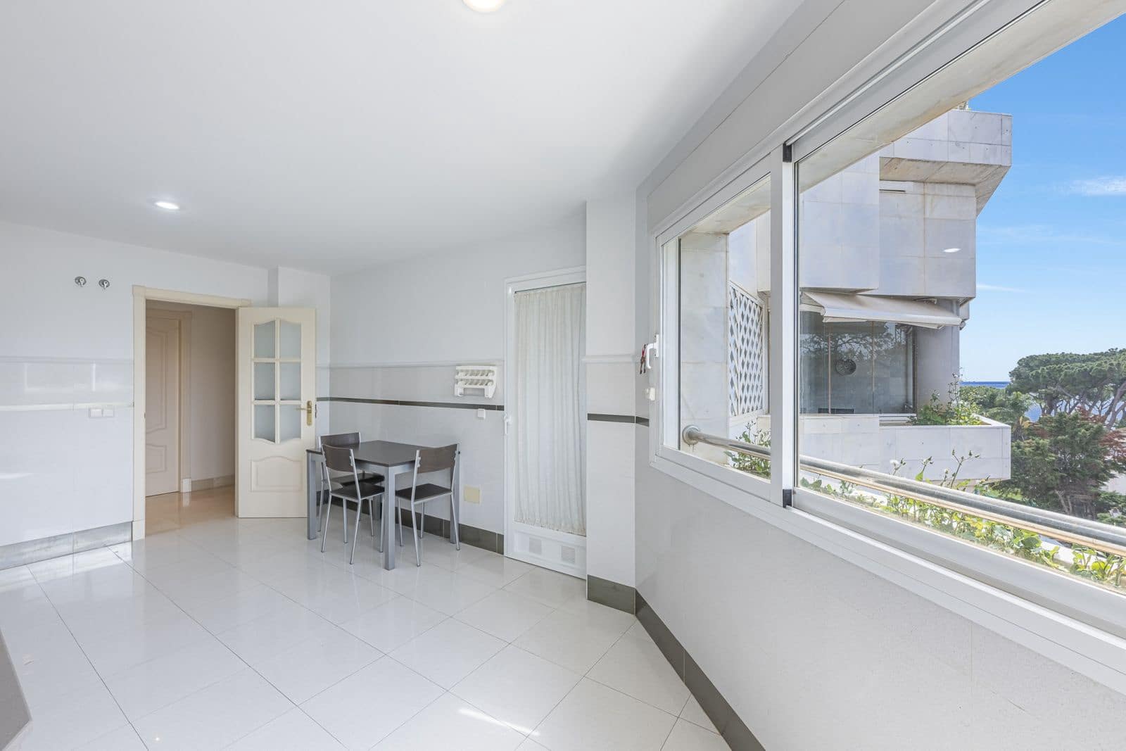 2 bedroom Apartment for sale in Golden Mile - € 990,000 (Ref: 9738826)