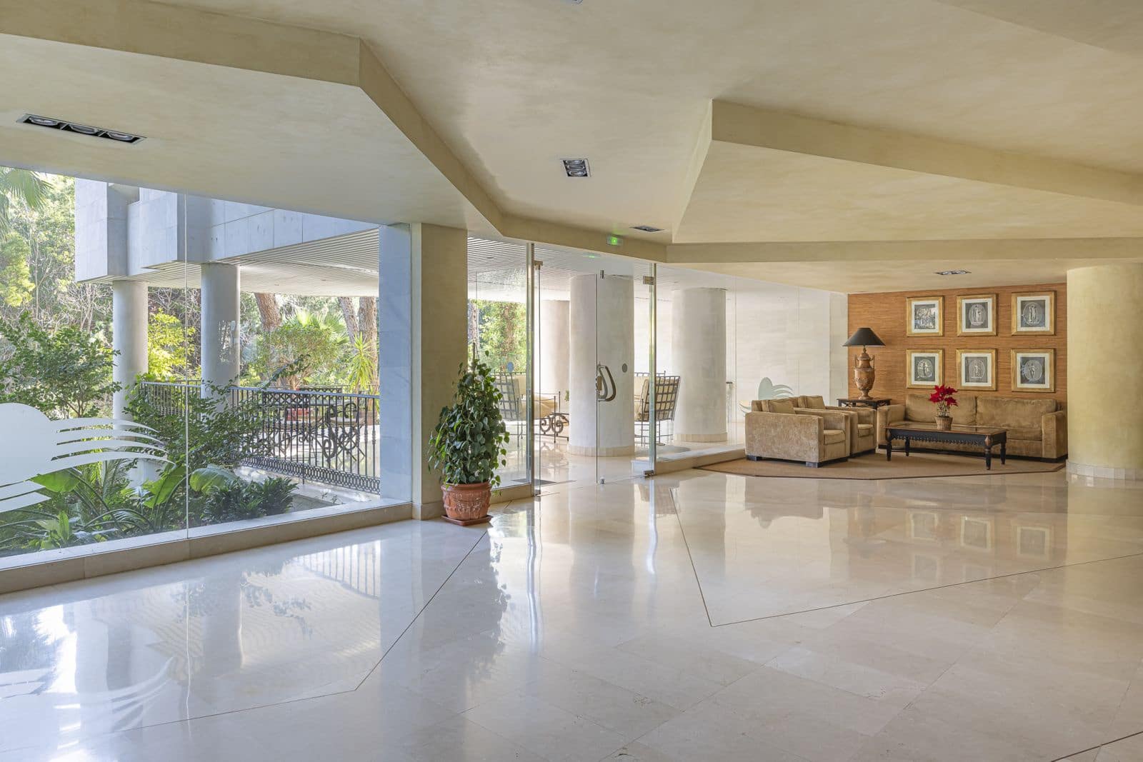 2 bedroom Apartment for sale in Golden Mile - € 990,000 (Ref: 9738826)