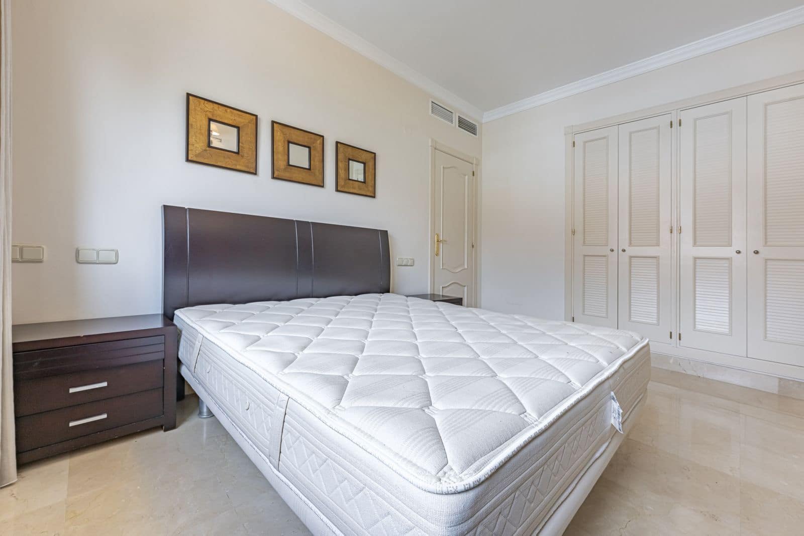 2 bedroom Apartment for sale in Golden Mile - € 990,000 (Ref: 9738826)