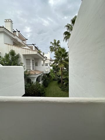 Apartamento de 3 habitaciones en Puerto Banus, Marbella en venta - 520.000 € (Ref: 9738827)