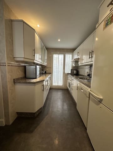 Apartamento de 3 habitaciones en Puerto Banus, Marbella en venta - 520.000 € (Ref: 9738827)