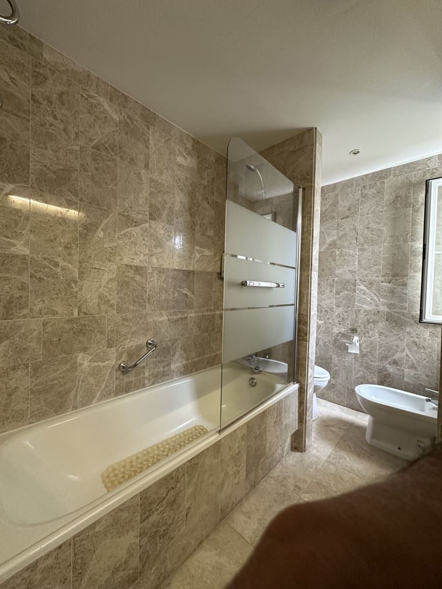 Apartamento de 3 habitaciones en Puerto Banus en venta - 520.000 € (Ref: 9738827)