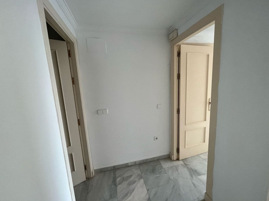 2 makuuhuone Huoneisto myytävänä paikassa Marbella - 470 000 € (Ref: 9738832)