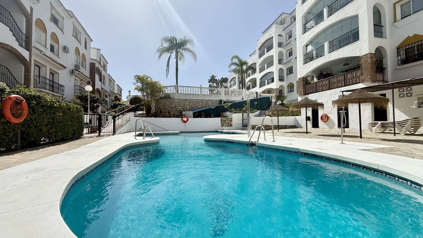 3 bedroom Apartment for sale in Calahonda - € 335,000 (Ref: 9738839)