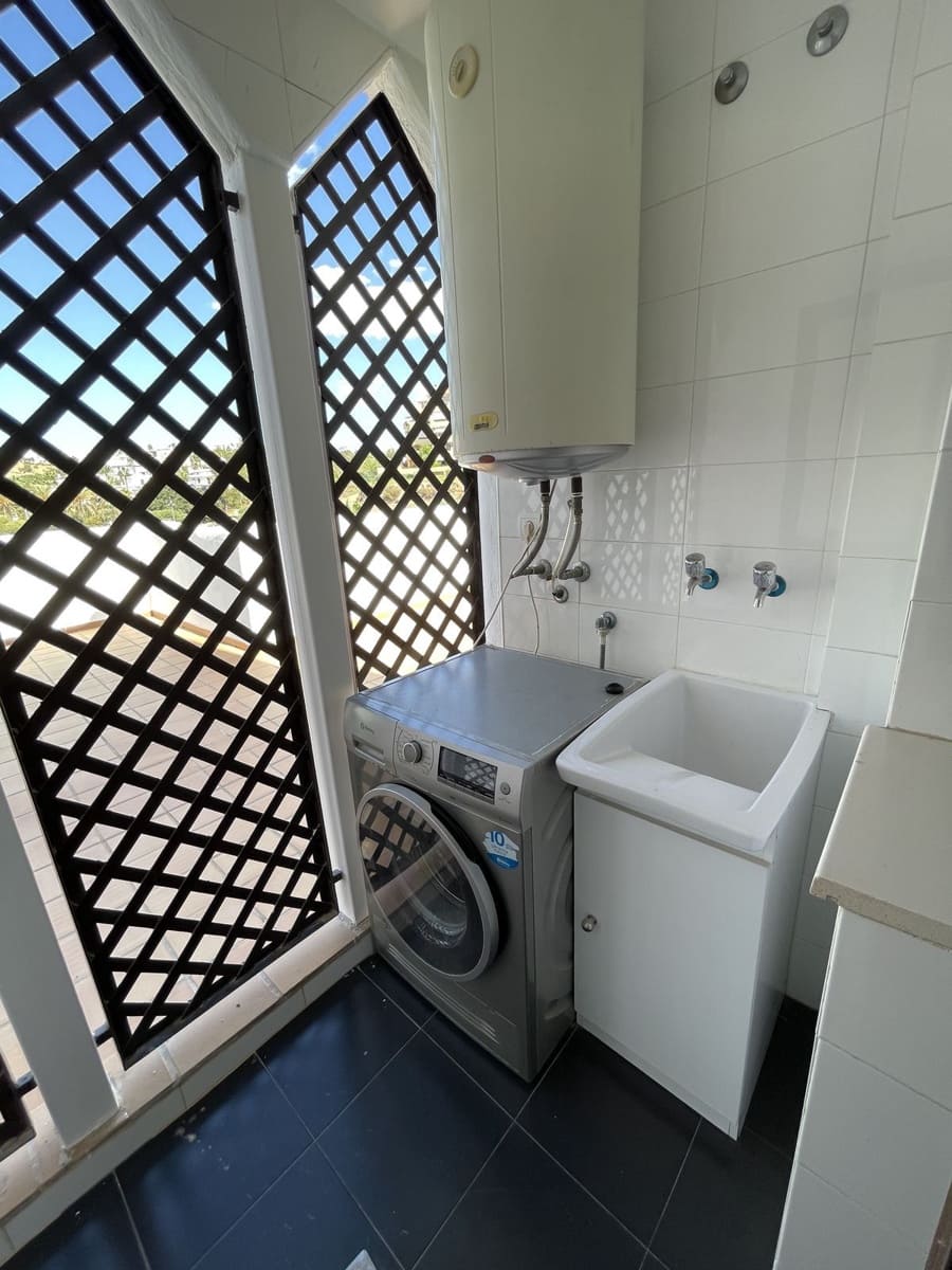 3 bedroom Apartment for sale in New Golden Mile - € 450,000 (Ref: 9738840)