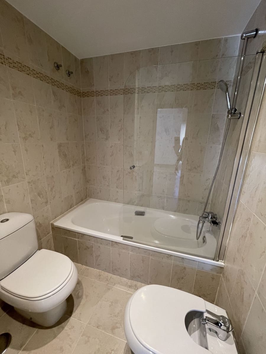 3 bedroom Apartment for sale in New Golden Mile - € 450,000 (Ref: 9738840)