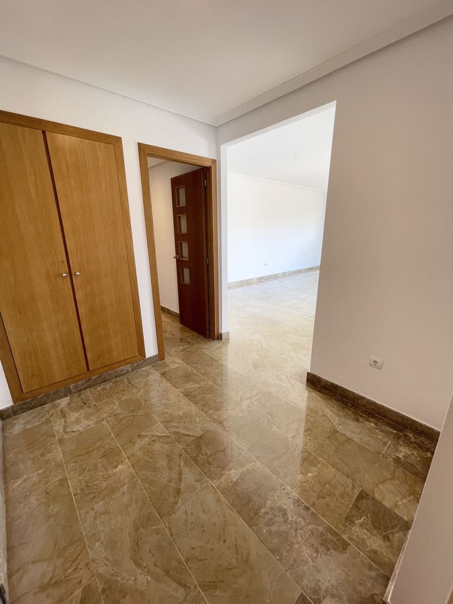 3 bedroom Apartment for sale in New Golden Mile - € 450,000 (Ref: 9738840)