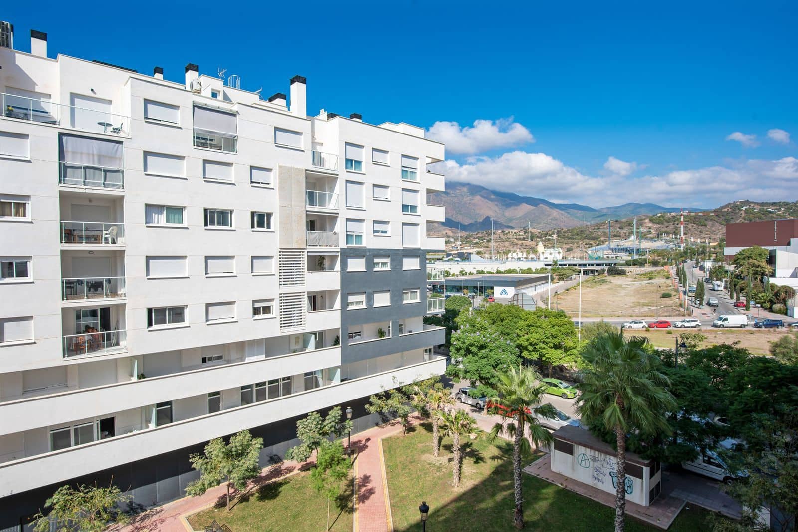 3 sovrum Lägenhet till salu i Estepona - 410 000 € (Ref: 9738841)