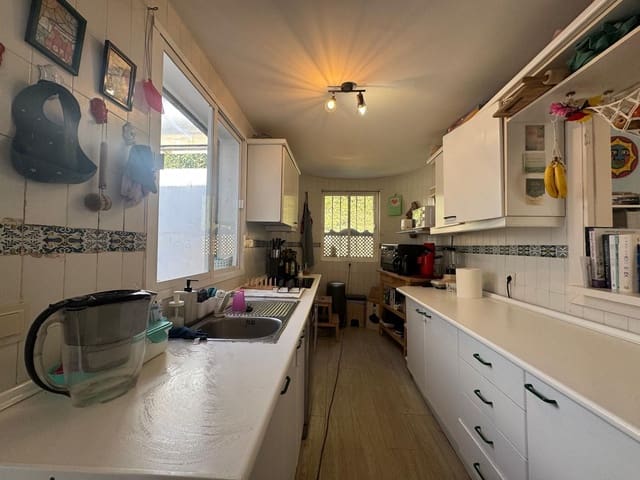 Casa de 3 habitaciones en Atalaya-Isdabe, Estepona en venta - 355.000 € (Ref: 9738842)