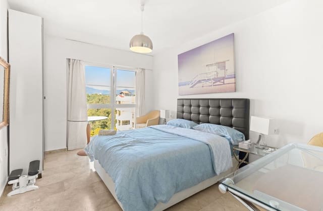 Ático de 2 habitaciones en Atalaya-Isdabe, Estepona en venta - 495.000 € (Ref: 9738848)