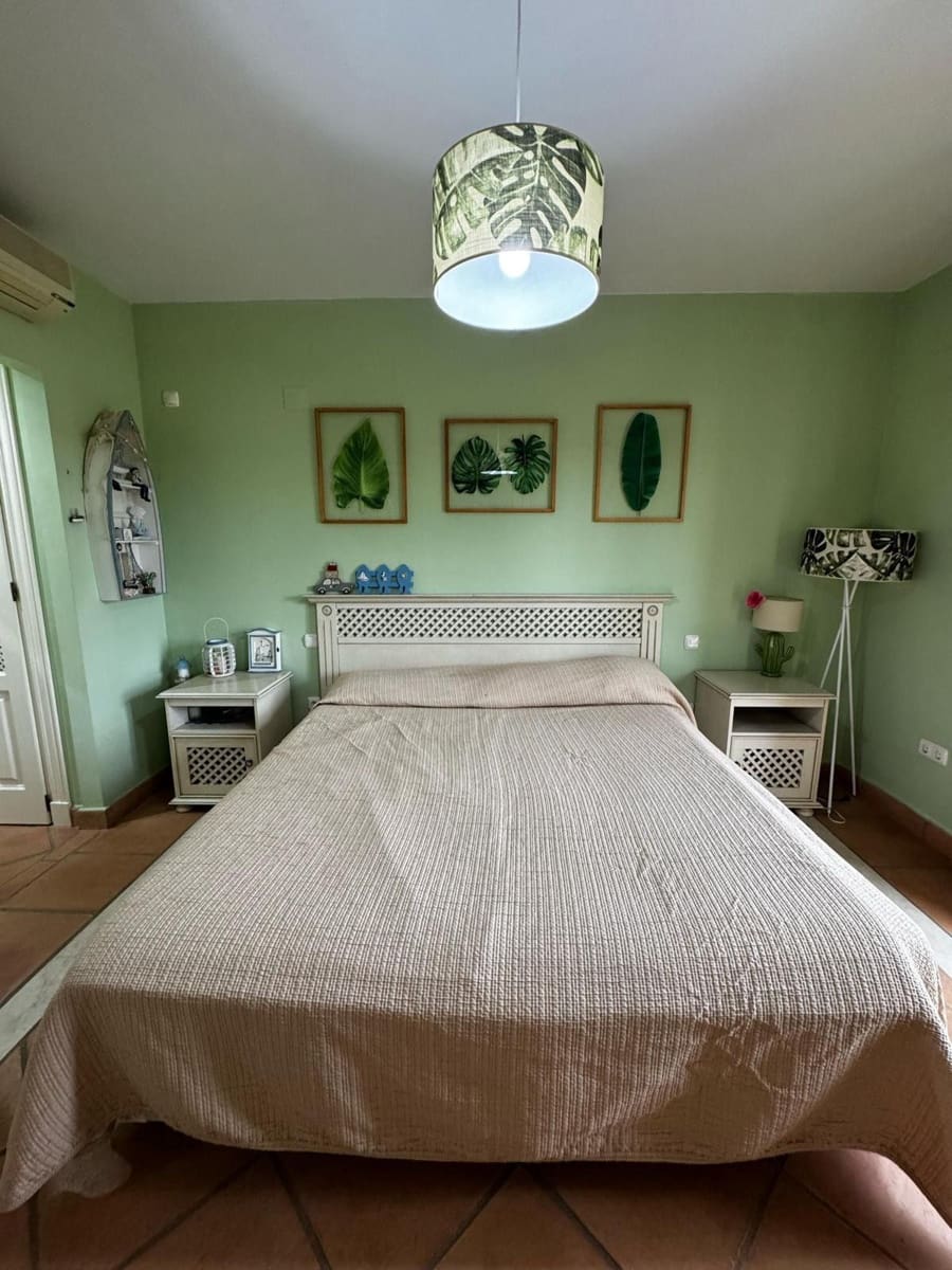 4 Zimmer Haus zu verkaufen in Sotogrande - 850.000 € (Ref: 9738849)