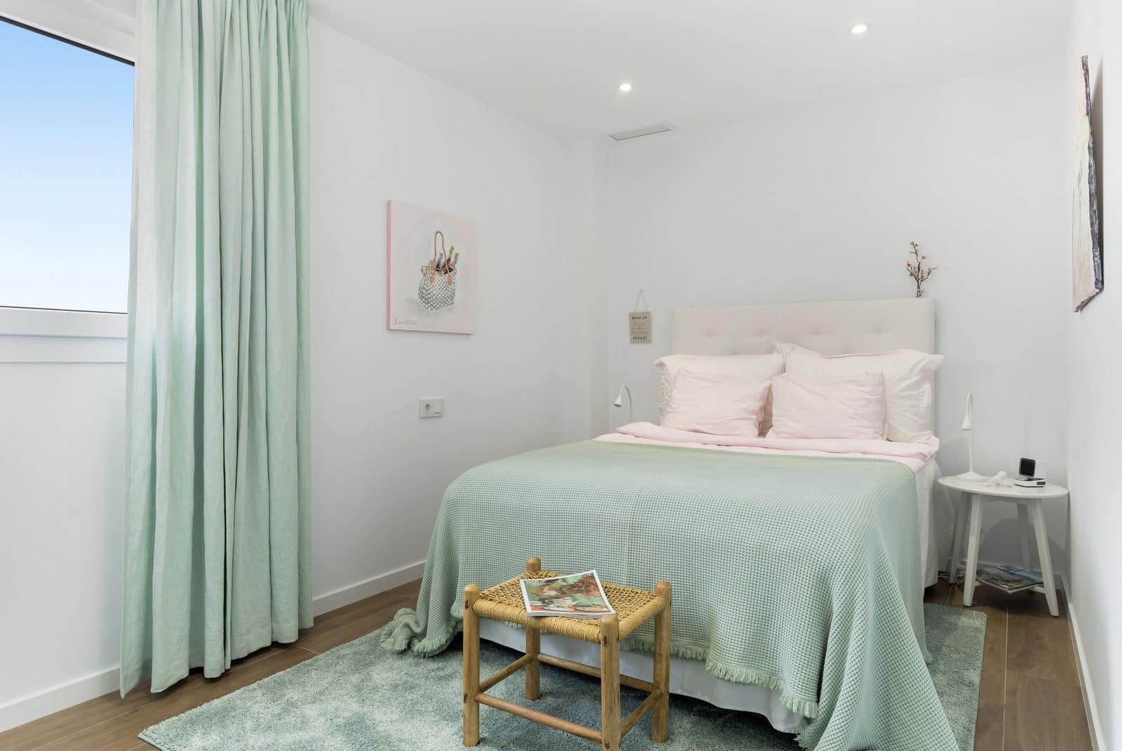 3 bedroom Semi-detached Villa for sale in La Cala de Mijas - € 1,048,000 (Ref: 9738851)