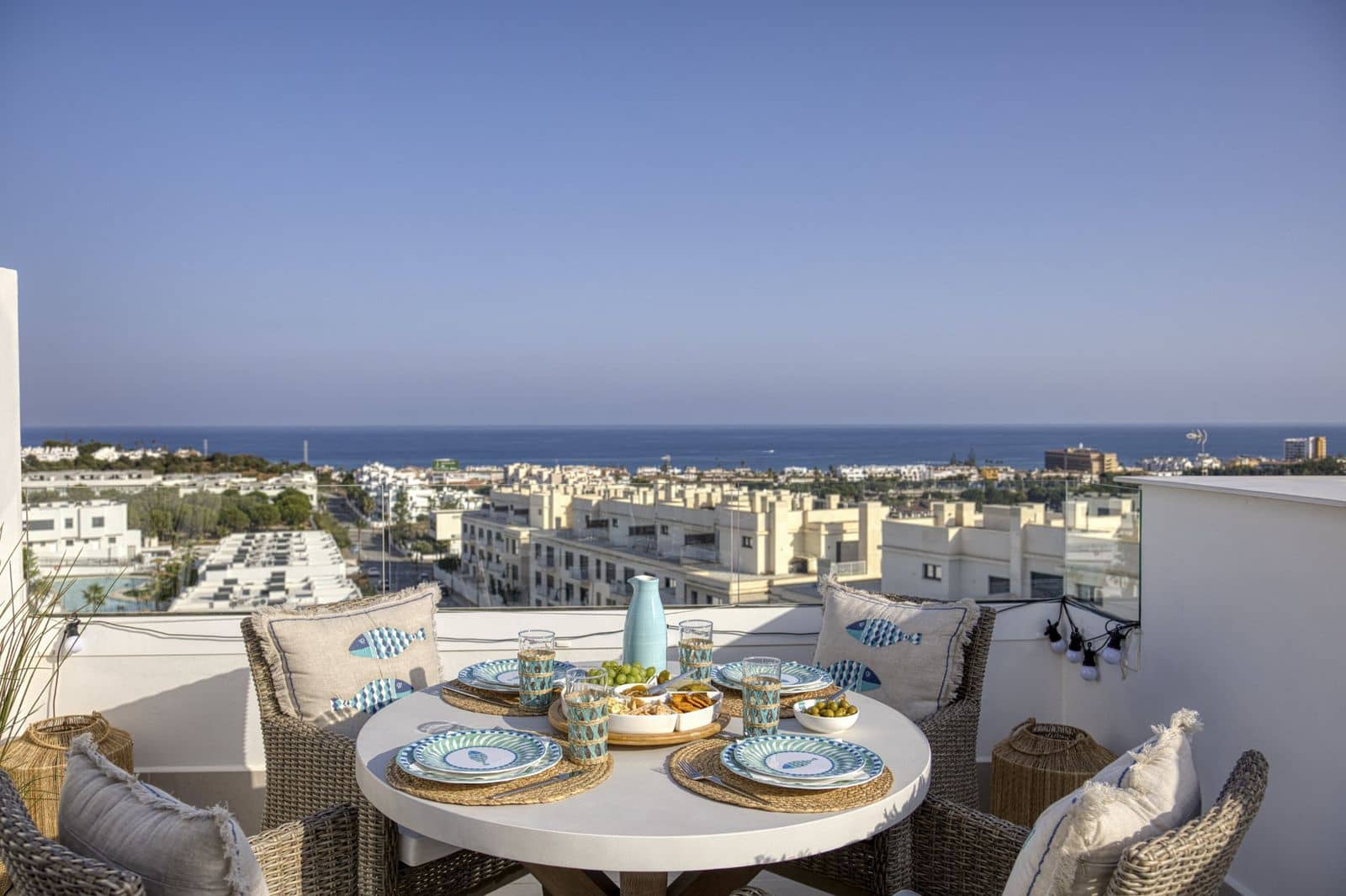 3 bedroom Semi-detached Villa for sale in La Cala de Mijas - € 1,048,000 (Ref: 9738851)