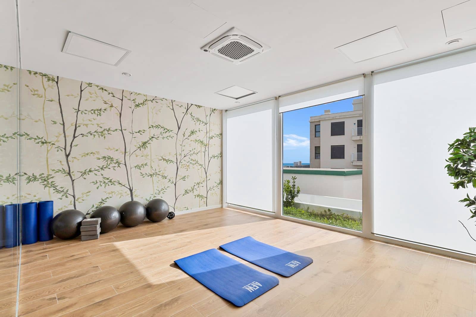 3 bedroom Semi-detached Villa for sale in La Cala de Mijas - € 1,048,000 (Ref: 9738851)