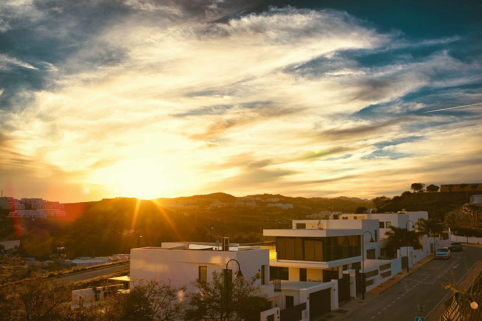 3 bedroom Semi-detached Villa for sale in La Cala de Mijas - € 1,048,000 (Ref: 9738851)