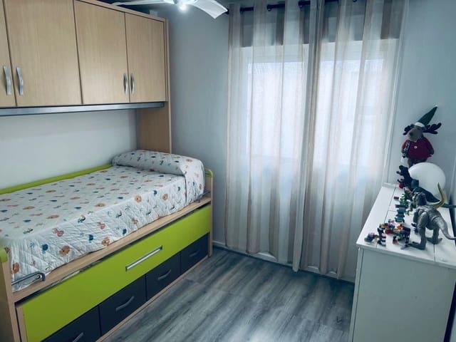 2 makuuhuone Huoneisto myytävänä paikassa Huerta Nueva, Estepona - 365 000 € (Ref: 9738852)