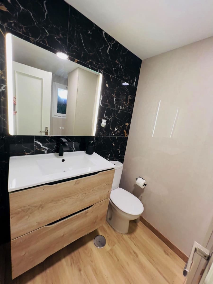 2 makuuhuone Huoneisto myytävänä paikassa Estepona - 365 000 € (Ref: 9738852)