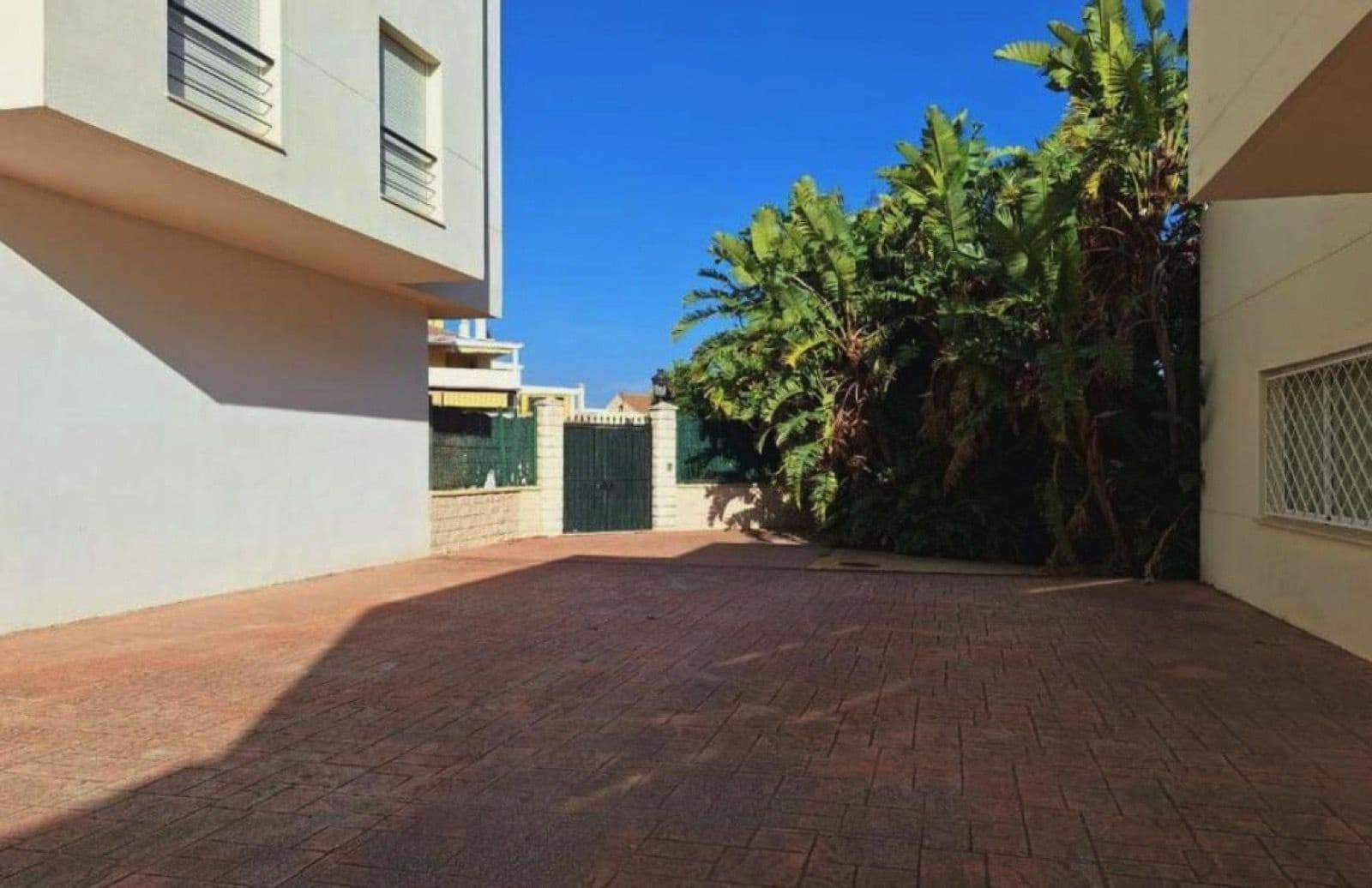 2 makuuhuone Huoneisto myytävänä paikassa Estepona - 365 000 € (Ref: 9738852)