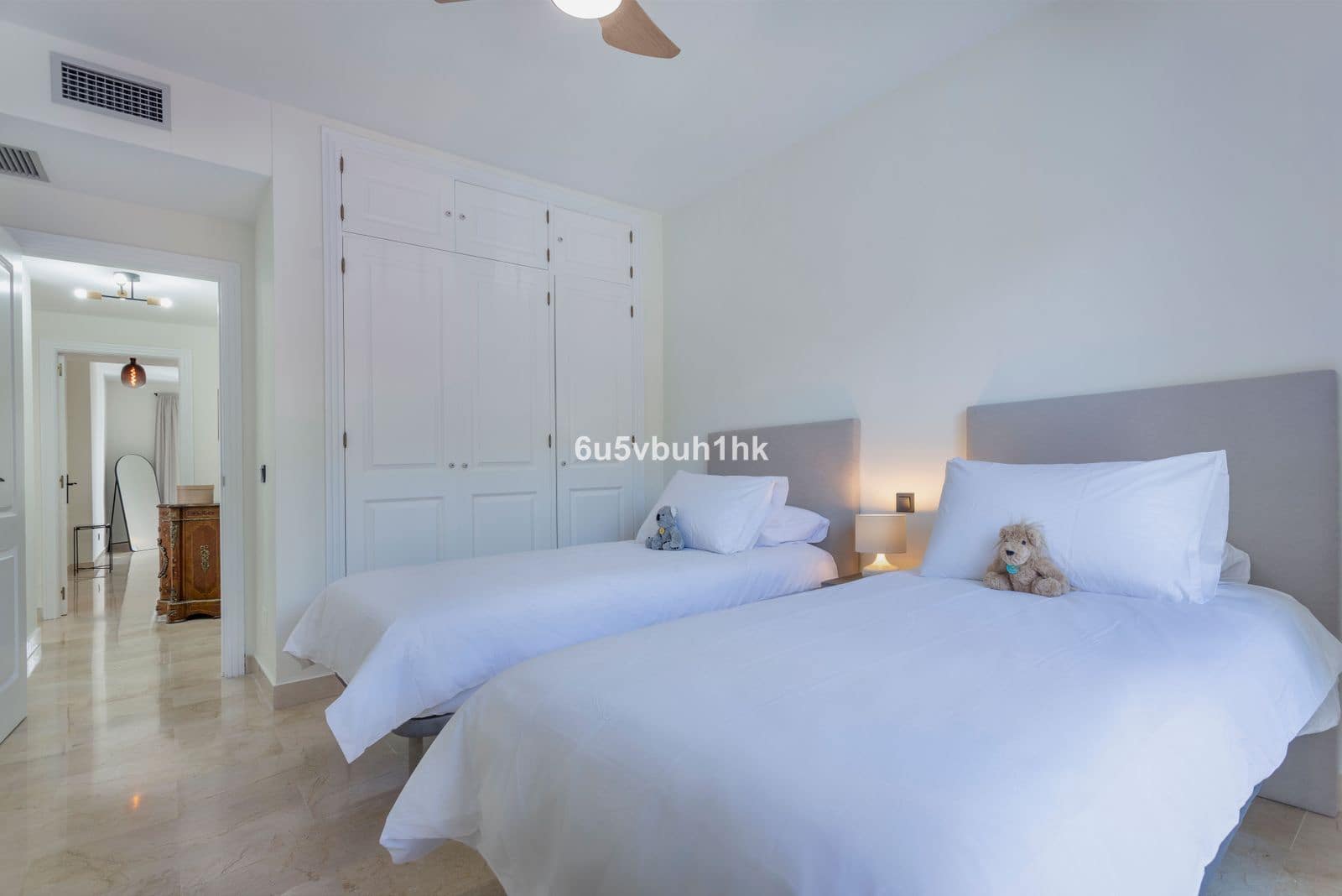 3 bedroom Apartment for sale in New Golden Mile - € 725,000 (Ref: 9738853)