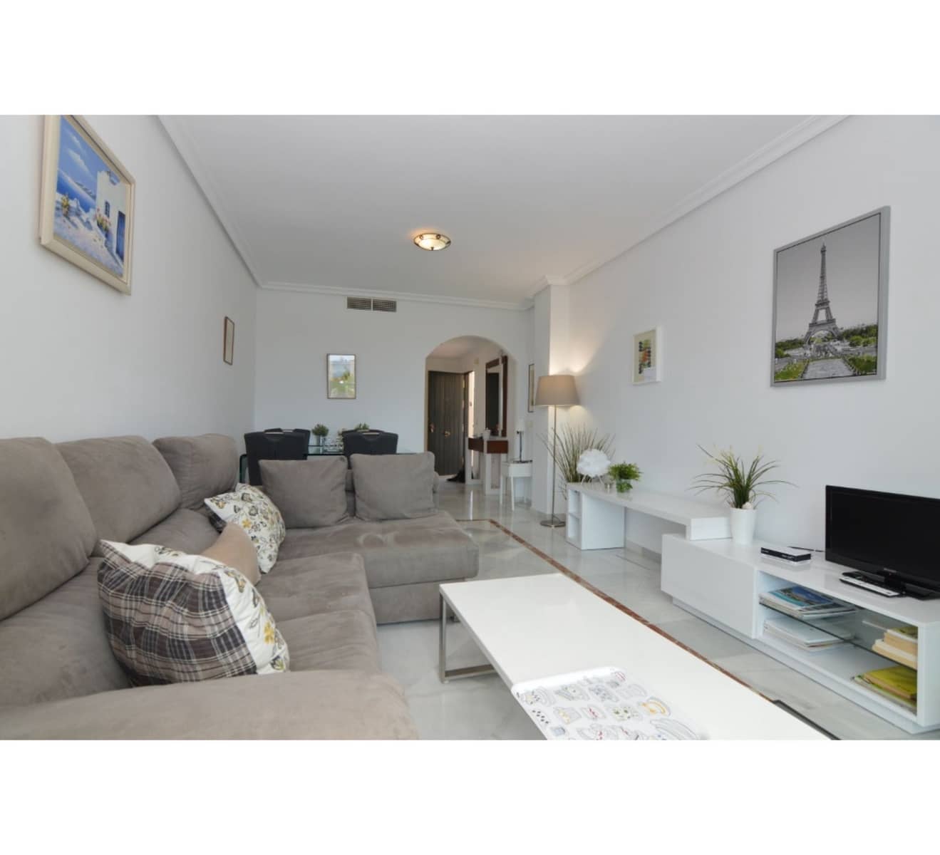 Ático de 2 habitaciones en Nueva Andalucia en venta - 589.000 € (Ref: 9738854)