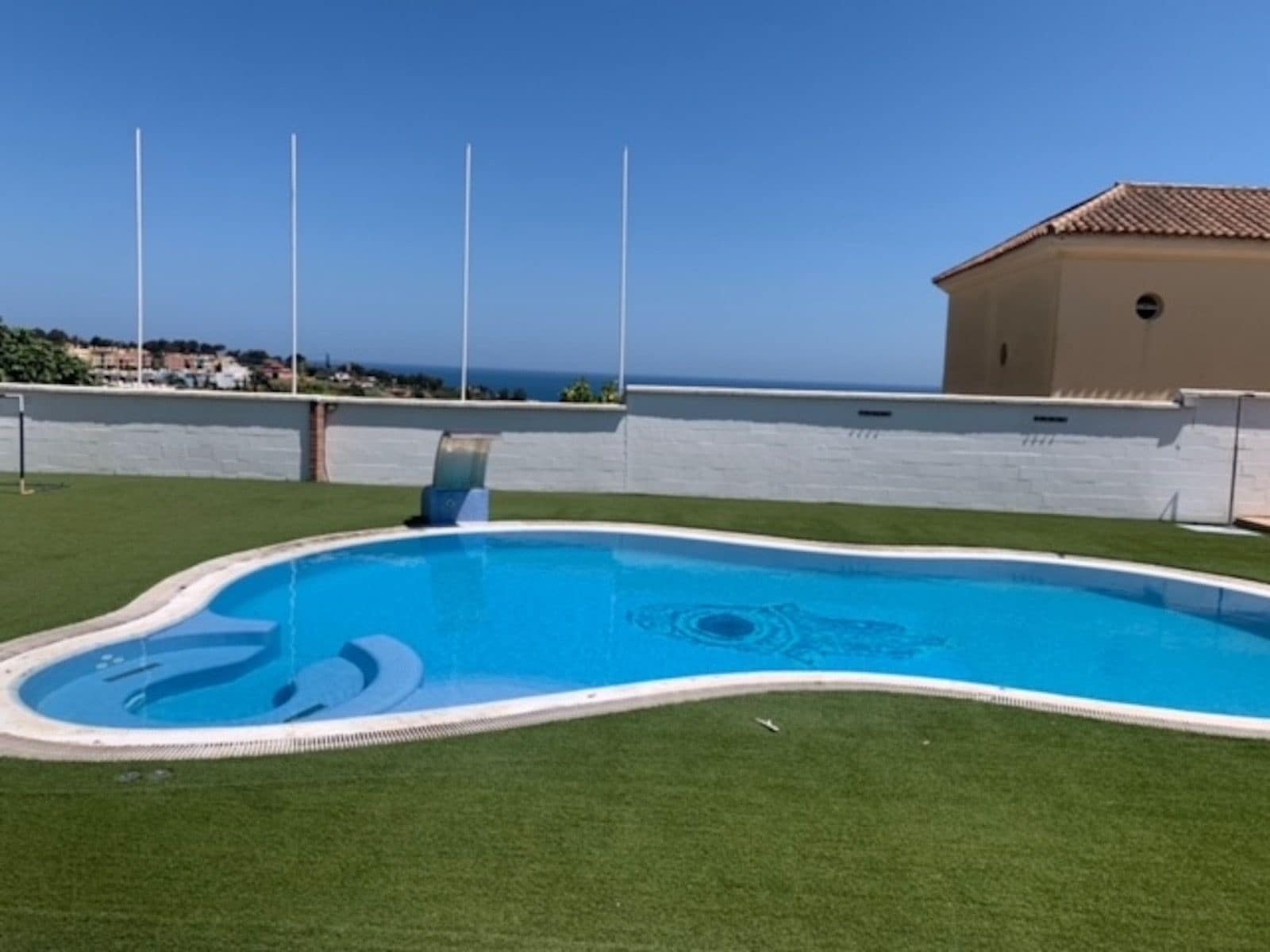 4 bedroom Villa for sale in San Roque - € 435,000 (Ref: 9738855)