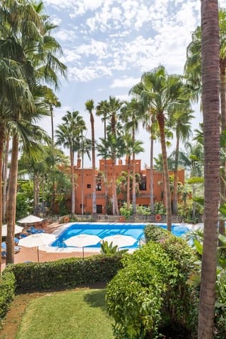 4 sovrum Hus till salu i Golden Mile, Marbella - 1 395 000 € (Ref: 9738856)