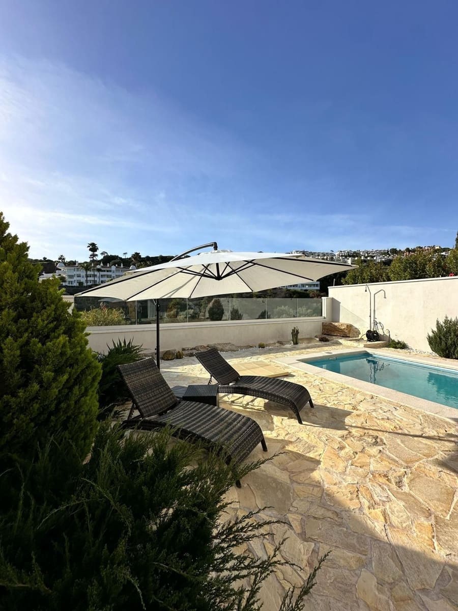 4 Zimmer Haus zu verkaufen in Calahonda - 689.000 € (Ref: 9738864)