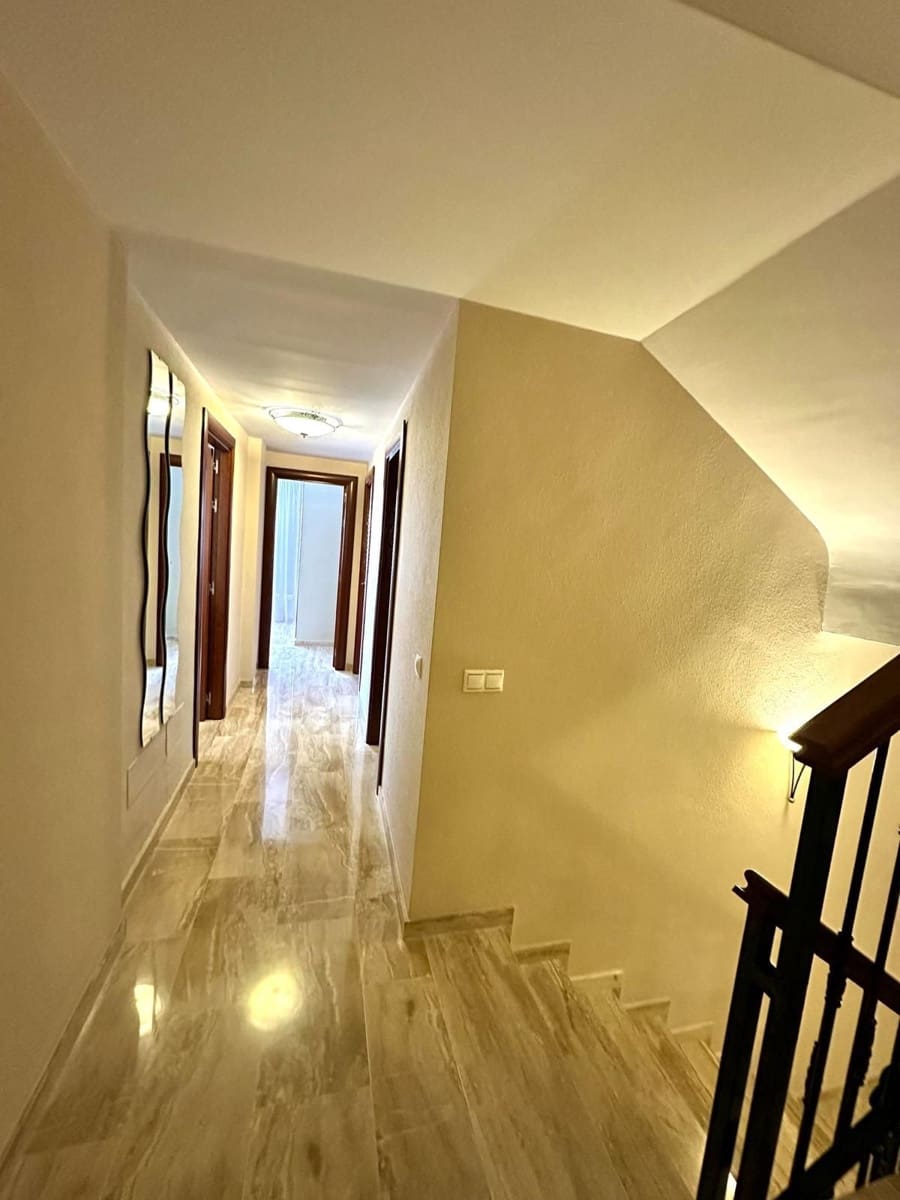 4 Zimmer Haus zu verkaufen in Calahonda - 689.000 € (Ref: 9738864)