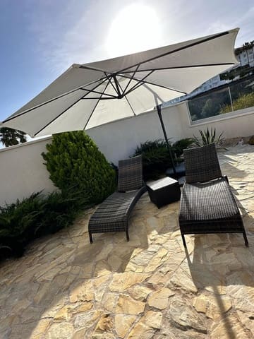 4 soverom Hus til salgs i Calahonda, Mijas - € 689 000 (Ref: 9738864)