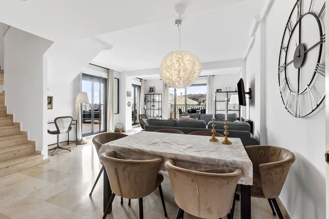 3 makuuhuone Kattohuoneisto myytävänä paikassa Benalmádena - 595 000 € (Ref: 9738867)