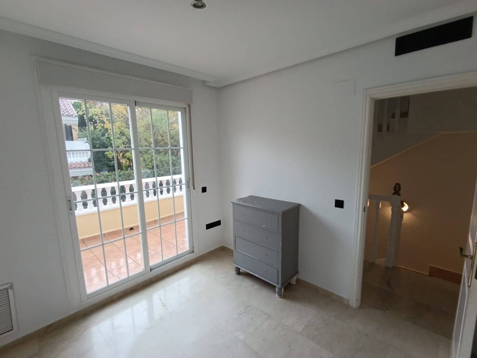 4 soveværelse Byhus til salg i Calahonda - € 449.000 (Ref: 9738868)