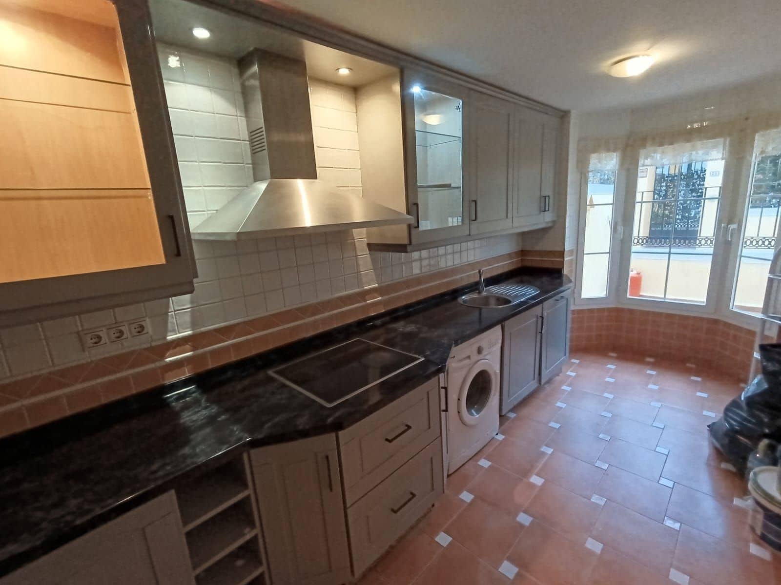 4 soveværelse Byhus til salg i Calahonda - € 449.000 (Ref: 9738868)