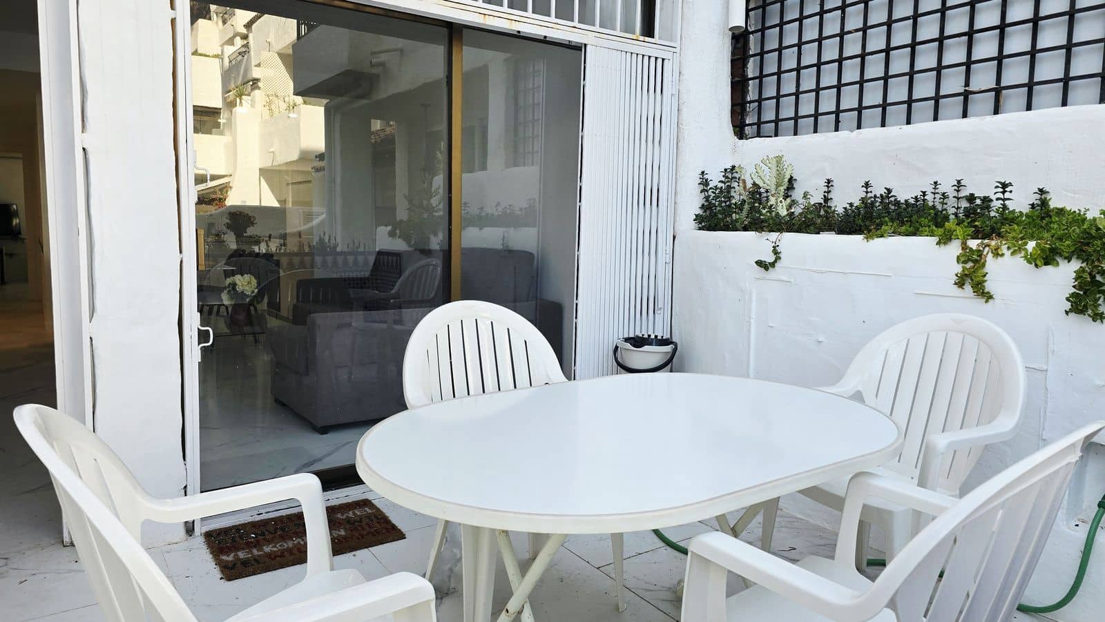 Apartamento de 1 habitación en Puerto Banus en venta - 600.000 € (Ref: 9738869)