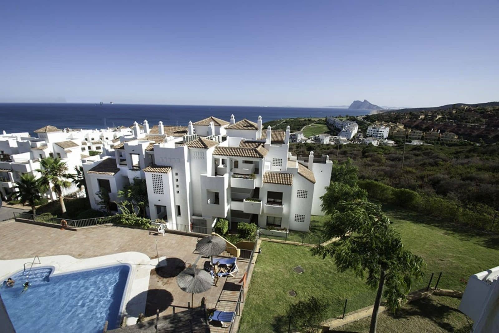 2 bedroom Penthouse for sale in La Alcaidesa - € 499,000 (Ref: 9738871)