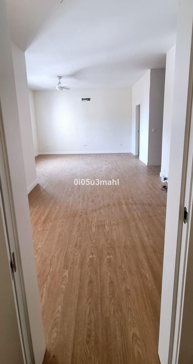 Apartamento de 4 habitaciones en Málaga ciudad en venta - 645.000 € (Ref: 9738877)