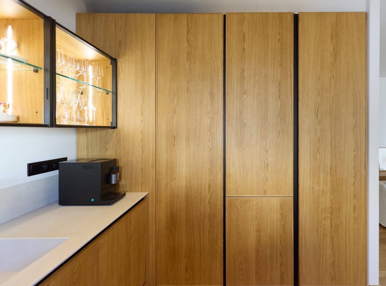 Apartamento de 2 habitaciones en Puerto Banus en venta - 1.100.000 € (Ref: 9738878)