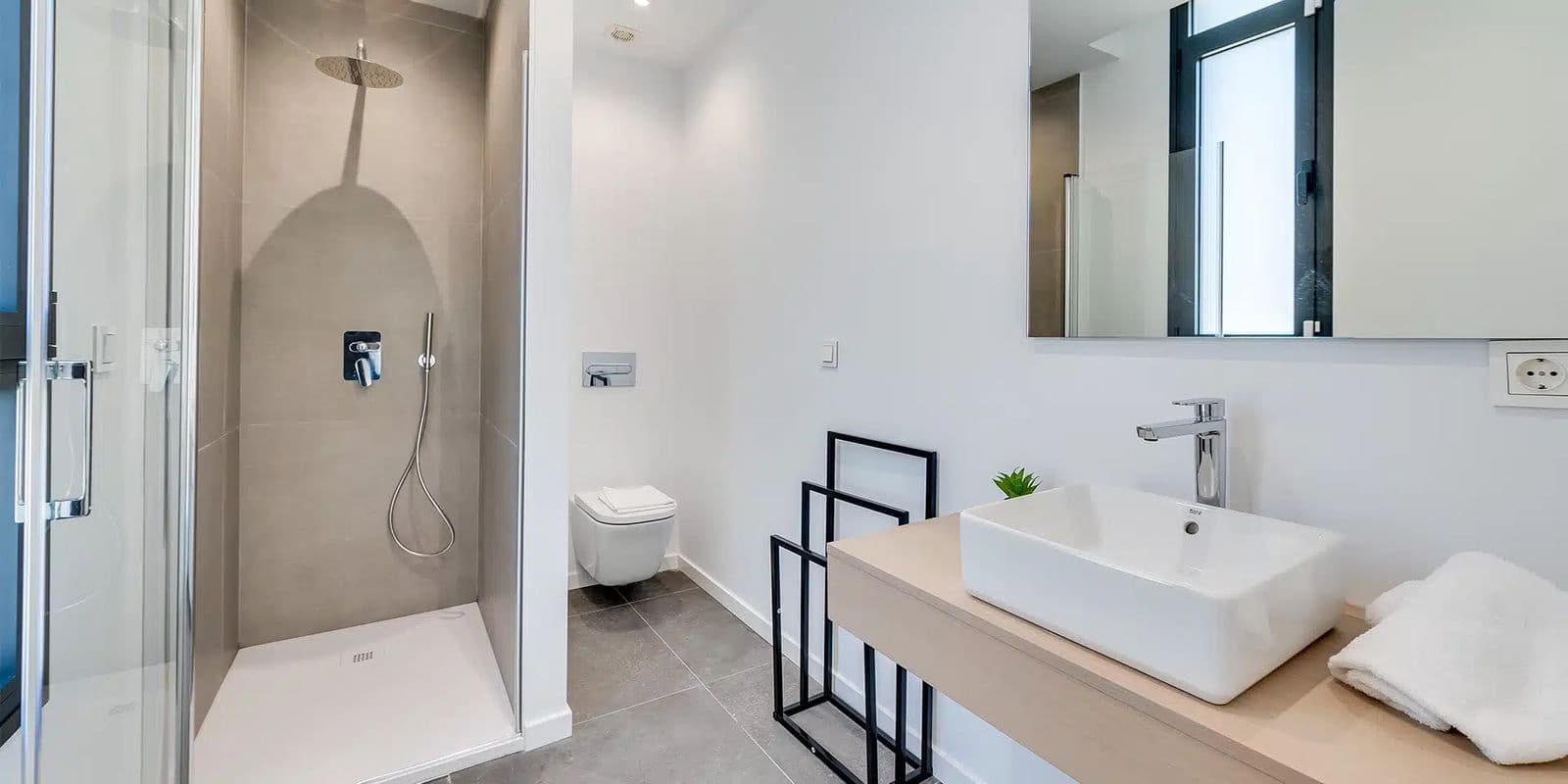 5 quarto Moradia para venda em El Paraiso - 1 795 000 € (Ref: 9738881)