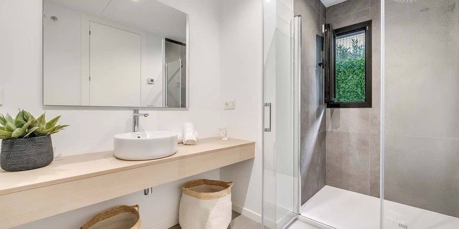 5 quarto Moradia para venda em El Paraiso - 1 795 000 € (Ref: 9738881)