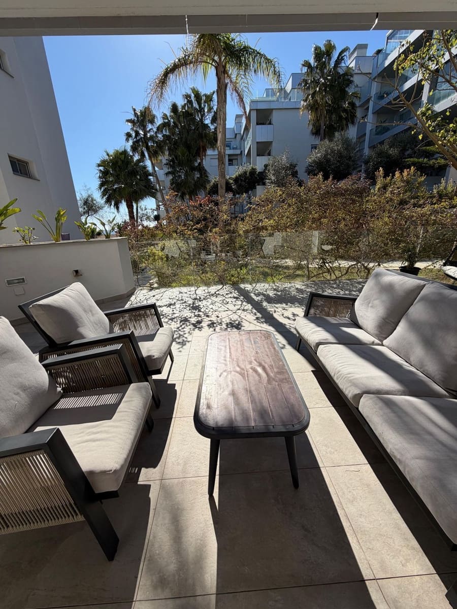 2 bedroom Apartment for sale in Mijas Costa - € 645,000 (Ref: 9738882)