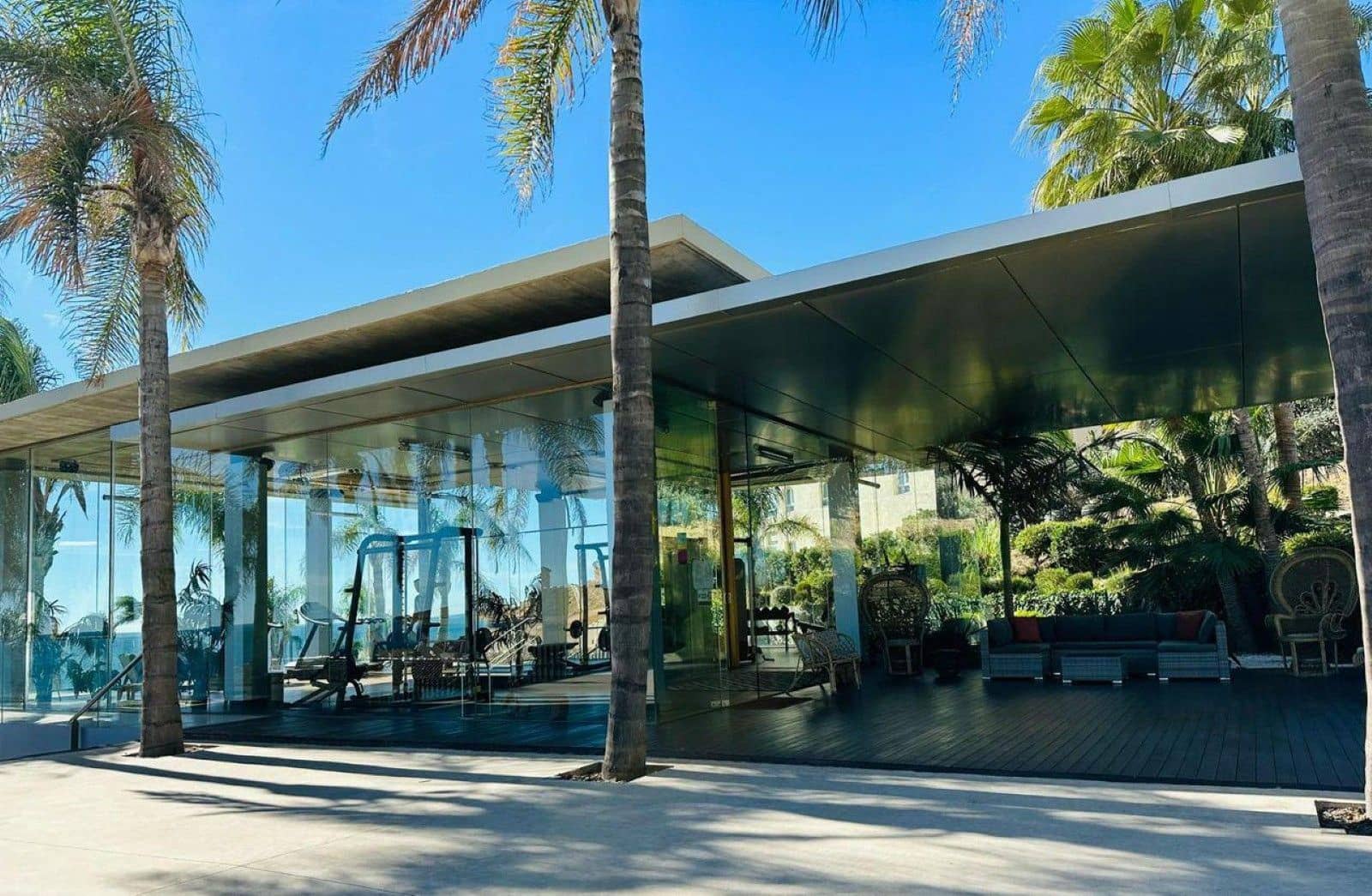 2 bedroom Apartment for sale in Mijas Costa - € 645,000 (Ref: 9738882)