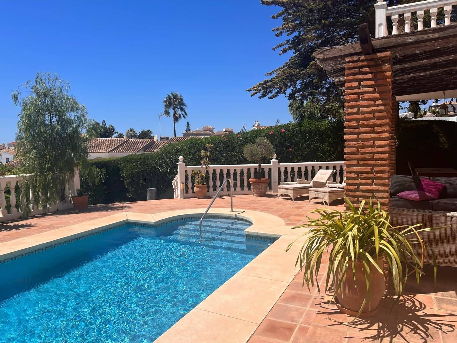 4 bedroom Villa for sale in Riviera del Sol - € 795,000 (Ref: 9738885)