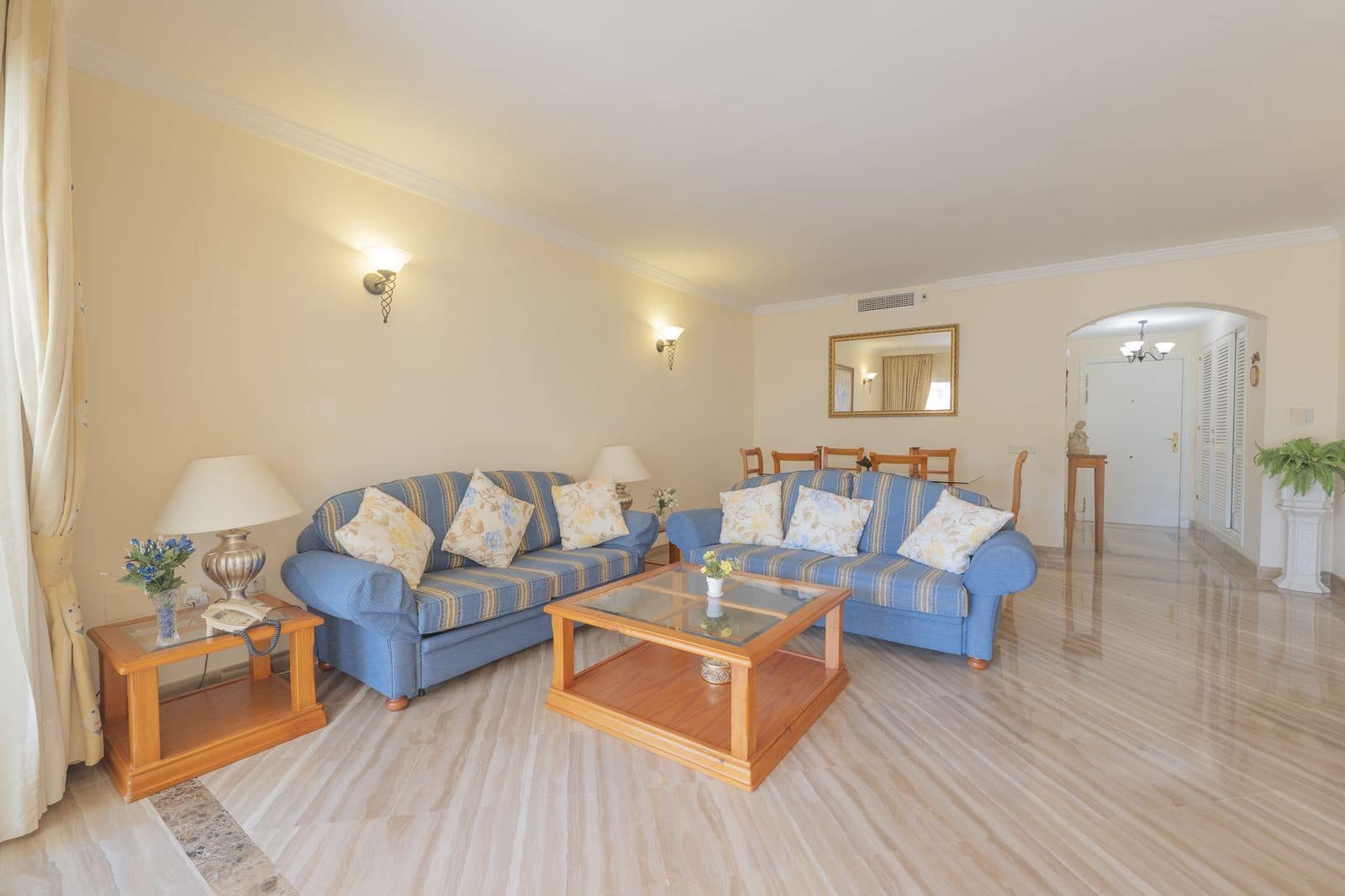 2 bedroom Apartment for sale in Elviria - € 695,000 (Ref: 9738891)