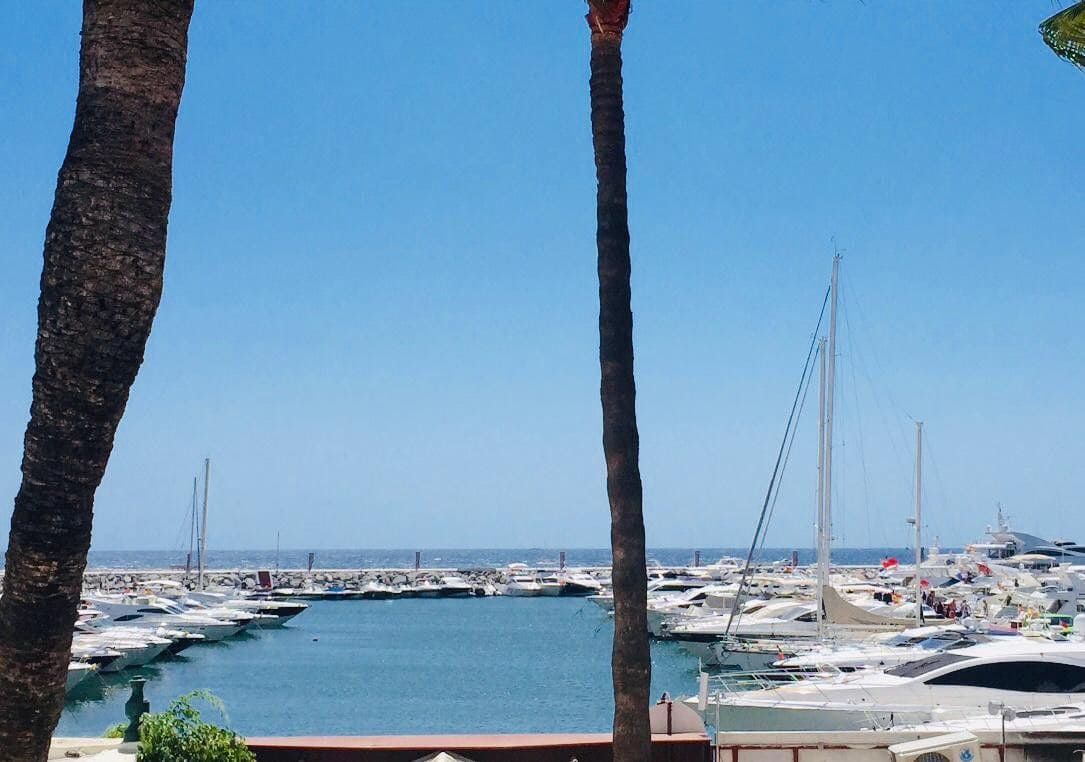 2 bedroom Apartment for sale in Puerto Banus - € 985,000 (Ref: 9738892)