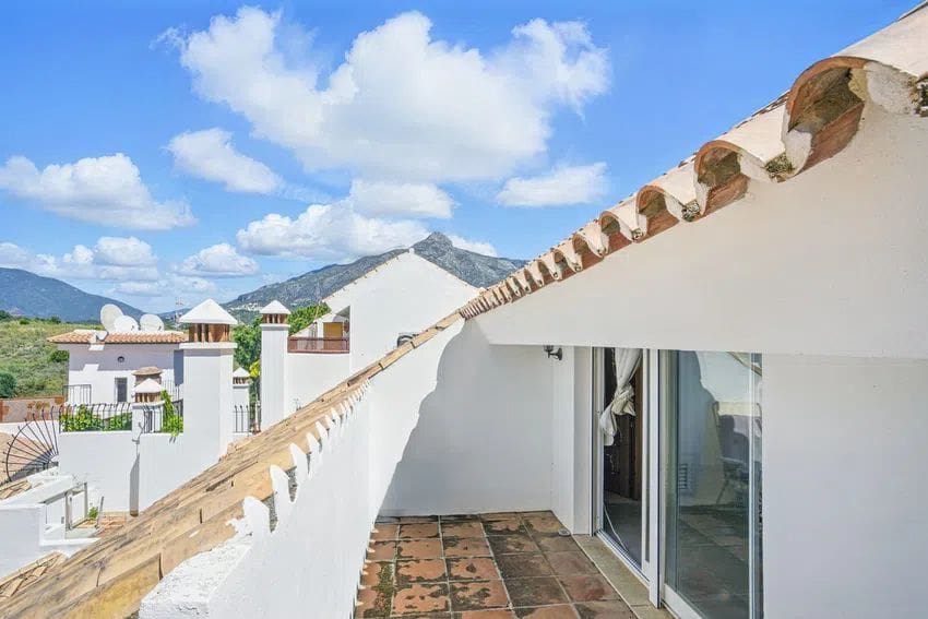 4 Zimmer Apartment zu verkaufen in Nueva Andalucia - 670.000 € (Ref: 9738907)