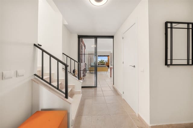 4 sypialnia Penthouse na sprzedaż w Los Flamingos, Benahavís - 1 100 000 € (Ref: 9738911)