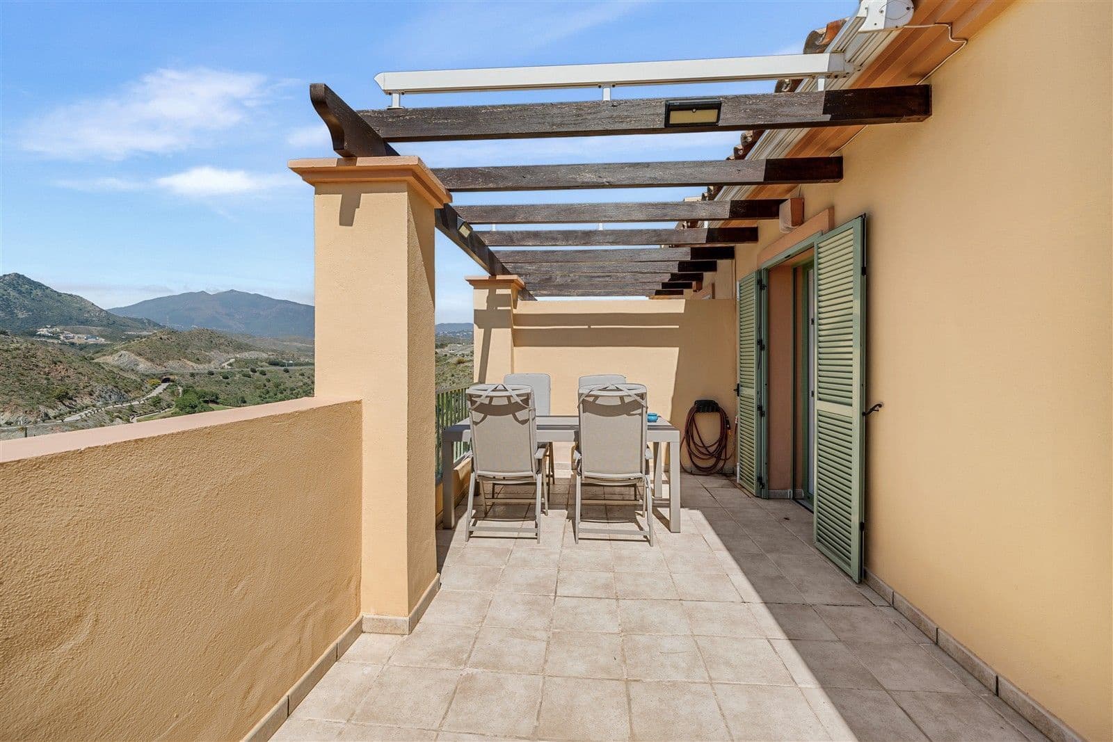 4 sypialnia Penthouse na sprzedaż w Los Flamingos - 1 100 000 € (Ref: 9738911)